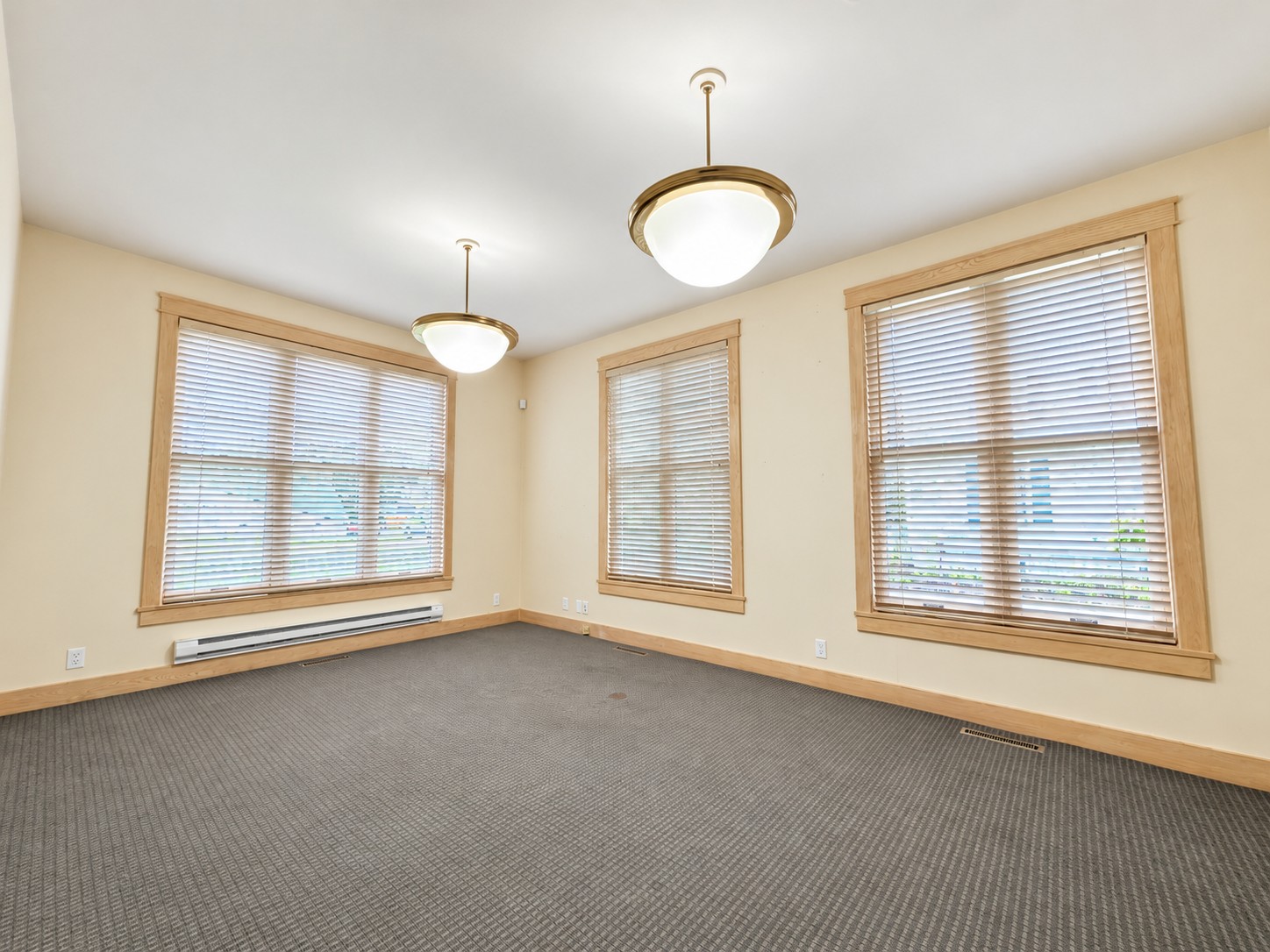 312 N Water St, Interior 1