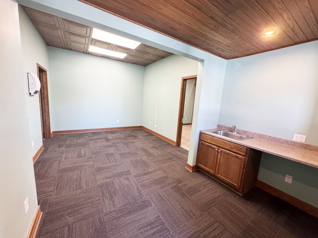 1201 Corunna Office5